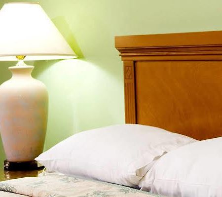 Shut Eye Hotel Alexander Extérieur photo